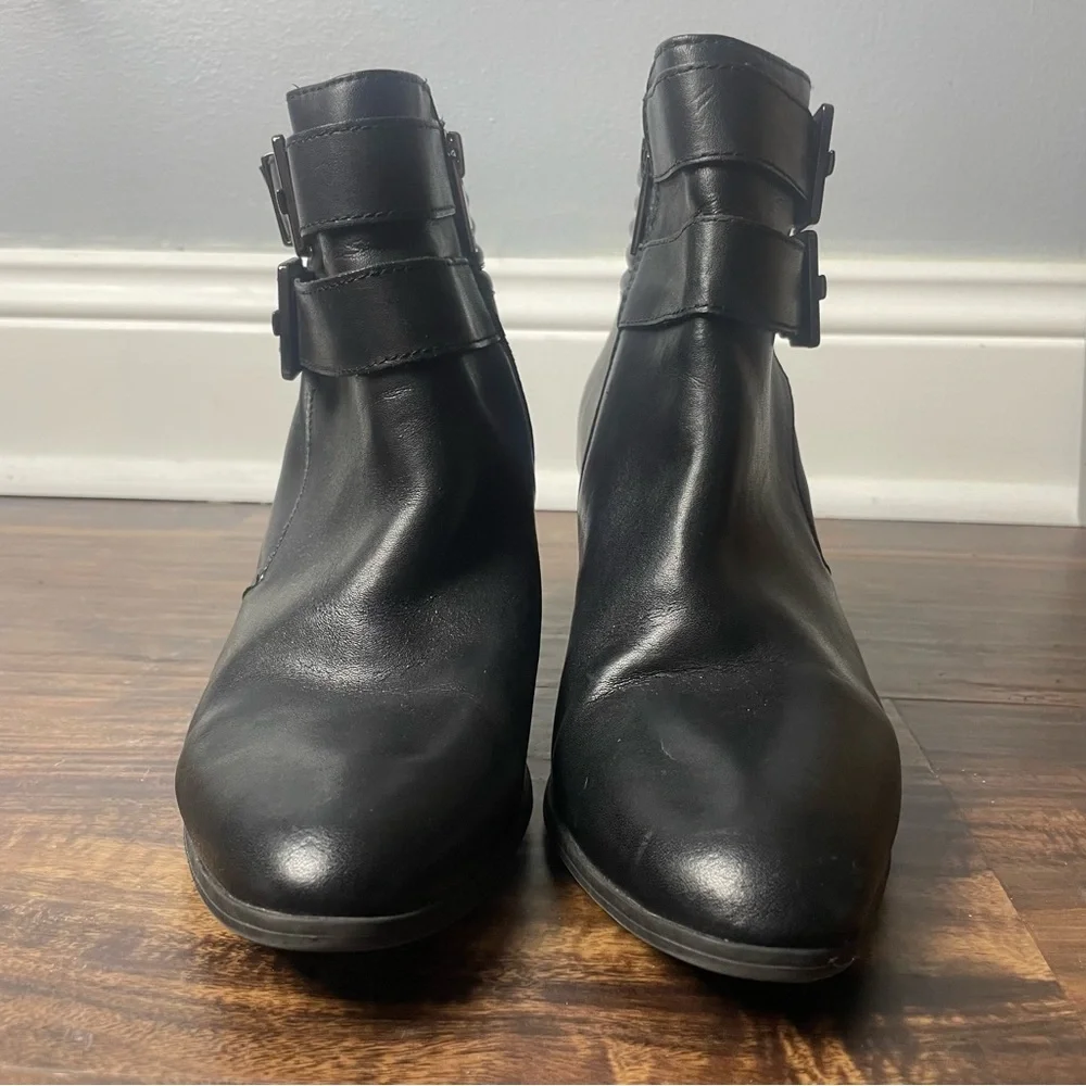Anne Klein iflex Double Buckle Bootie Side Zip Size 7.5 “Towny” Vegan